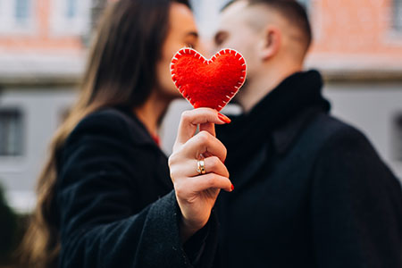 Los ingresos de ‘sugar daddy’ o ‘sugar mommy’ y el SAT